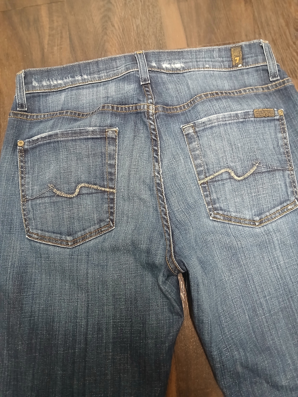 7 For All Mankind Men's Straight Jeans in Medium Blue Wash - Picture 8 of 9